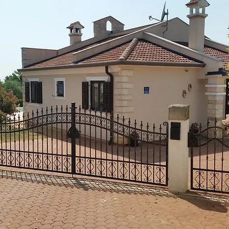 Villa Parenzo Porec Esterno foto